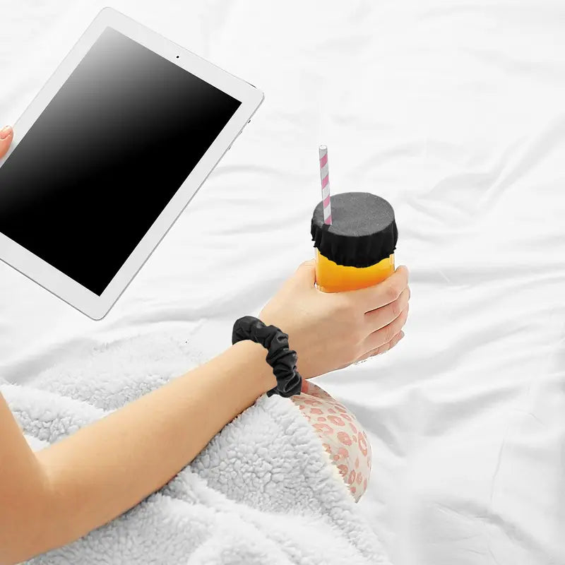 Reusable Anti-Spill Scrunchie Drink Cover