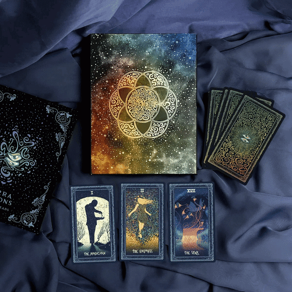 Witch Mirra Visions: Lenticular Tarot & Oracle Deck